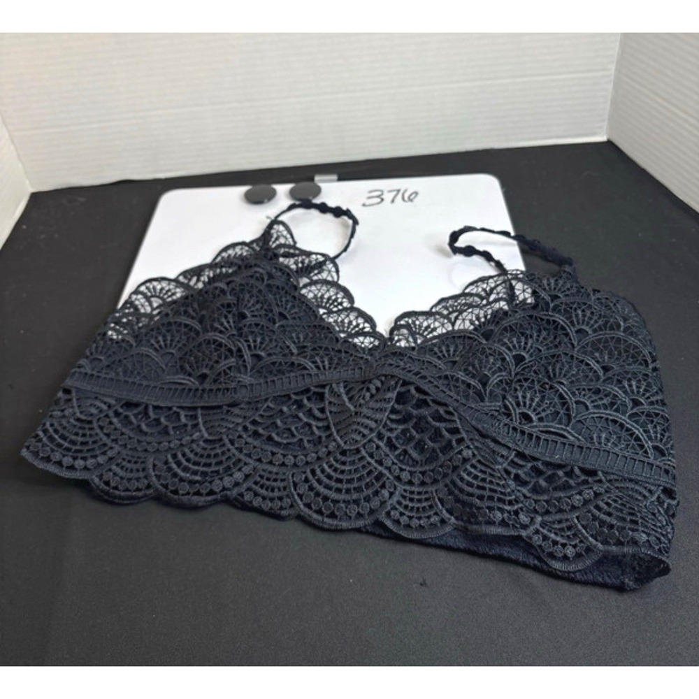 Intimately Free People Black Lace Bralette Wireless Pullover Adjustable Straps